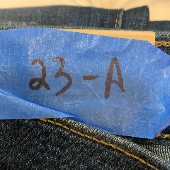 LEVIS, 311 shaping skinny, NWT, size 29 X 30 - Picture 15 of 15